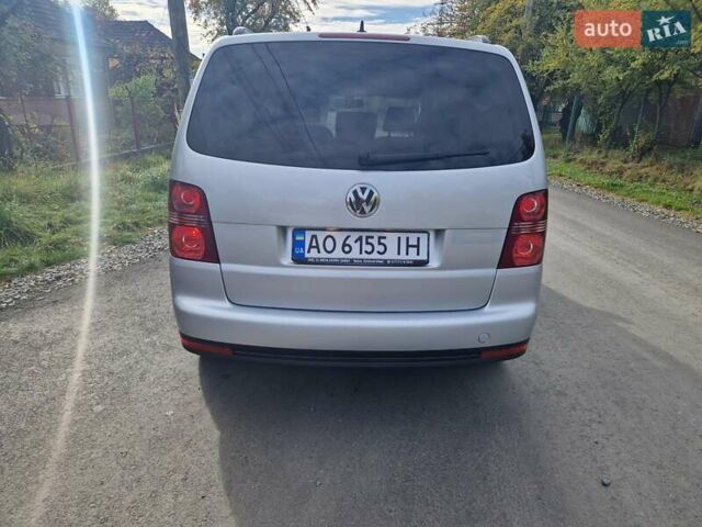 Серый Фольксваген Туран, объемом двигателя 1.39 л и пробегом 211 тыс. км за 6200 $, фото 3 на Automoto.ua