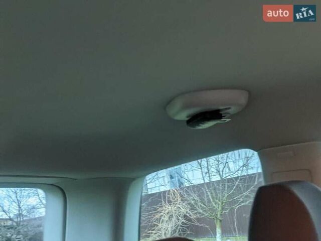 Серый Фольксваген Туран, объемом двигателя 1.4 л и пробегом 206 тыс. км за 6077 $, фото 11 на Automoto.ua