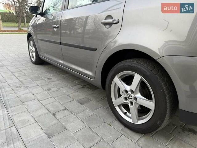 Сірий Фольксваген Туран, об'ємом двигуна 1.4 л та пробігом 187 тис. км за 6650 $, фото 16 на Automoto.ua