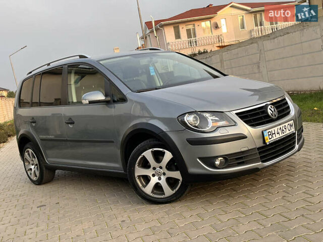 Сірий Фольксваген Туран, об'ємом двигуна 1.4 л та пробігом 48 тис. км за 8999 $, фото 7 на Automoto.ua