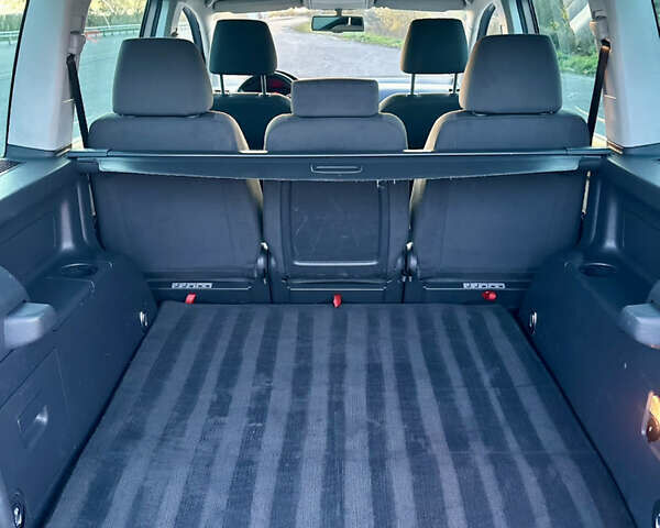 Сірий Фольксваген Туран, об'ємом двигуна 1.4 л та пробігом 248 тис. км за 7500 $, фото 37 на Automoto.ua