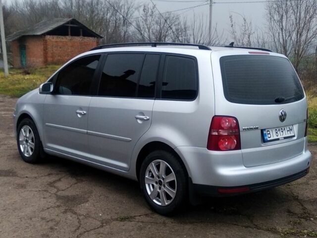 Серый Фольксваген Туран, объемом двигателя 1.9 л и пробегом 260 тыс. км за 6900 $, фото 2 на Automoto.ua