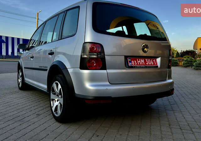 Сірий Фольксваген Туран, об'ємом двигуна 1.6 л та пробігом 218 тис. км за 8400 $, фото 8 на Automoto.ua