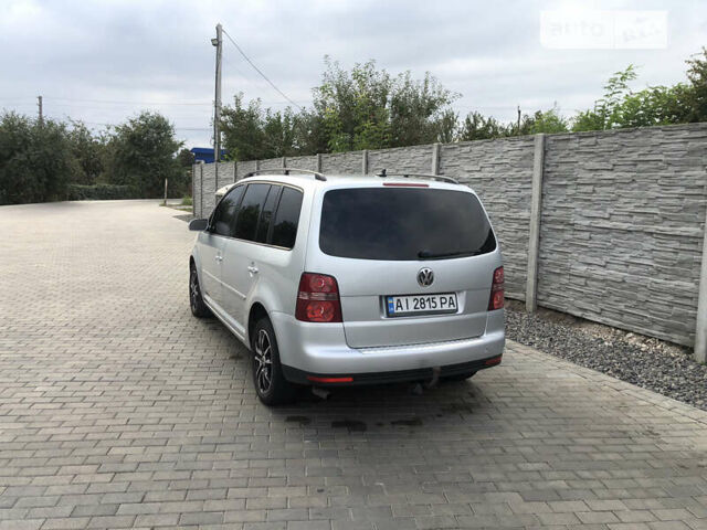 Сірий Фольксваген Туран, об'ємом двигуна 1.98 л та пробігом 360 тис. км за 5850 $, фото 5 на Automoto.ua