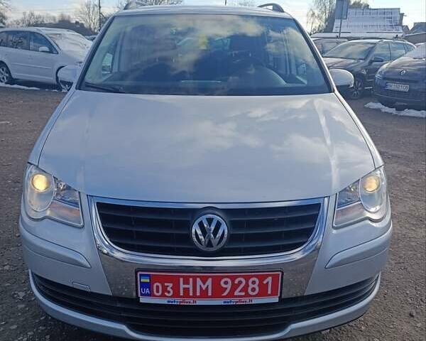 Серый Фольксваген Туран, объемом двигателя 1.6 л и пробегом 203 тыс. км за 6900 $, фото 21 на Automoto.ua