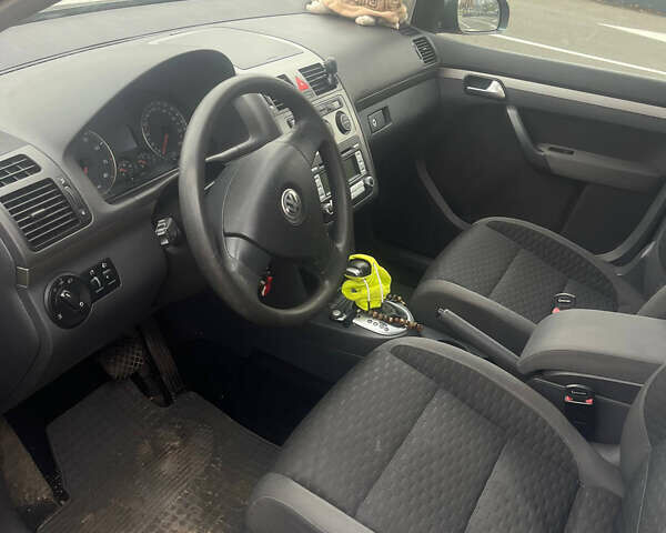 Серый Фольксваген Туран, объемом двигателя 1.39 л и пробегом 192 тыс. км за 6300 $, фото 10 на Automoto.ua