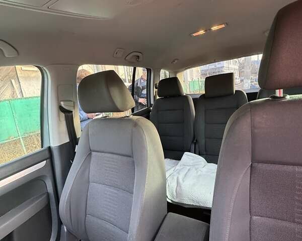 Сірий Фольксваген Туран, об'ємом двигуна 1.4 л та пробігом 300 тис. км за 5600 $, фото 7 на Automoto.ua