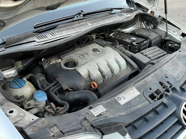 Серый Фольксваген Туран, объемом двигателя 0 л и пробегом 280 тыс. км за 2650 $, фото 9 на Automoto.ua