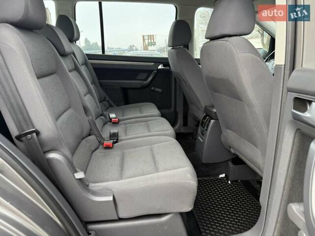 Сірий Фольксваген Туран, об'ємом двигуна 1.4 л та пробігом 187 тис. км за 6650 $, фото 37 на Automoto.ua