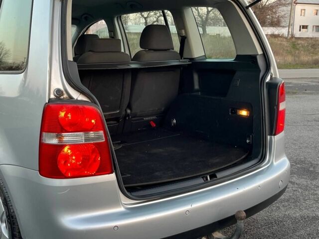 Серый Фольксваген Туран, объемом двигателя 0 л и пробегом 280 тыс. км за 2650 $, фото 12 на Automoto.ua