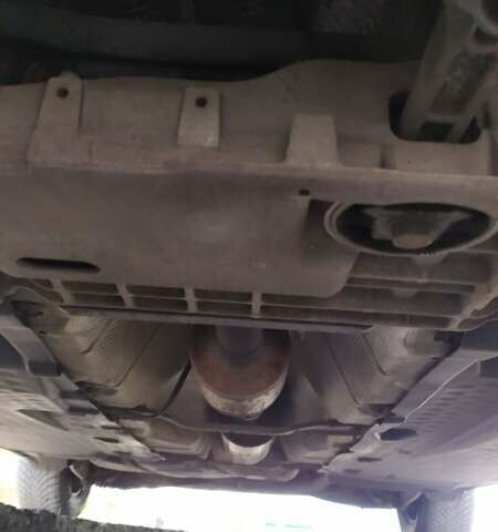 Серый Фольксваген Туран, объемом двигателя 1.6 л и пробегом 232 тыс. км за 7200 $, фото 14 на Automoto.ua