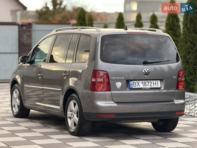 Сірий Фольксваген Туран, об'ємом двигуна 1.9 л та пробігом 221 тис. км за 6600 $, фото 16 на Automoto.ua
