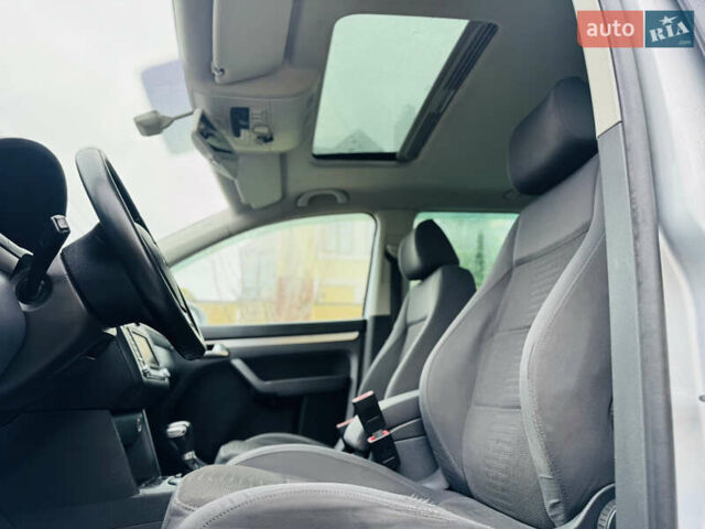 Серый Фольксваген Туран, объемом двигателя 2 л и пробегом 245 тыс. км за 7300 $, фото 18 на Automoto.ua