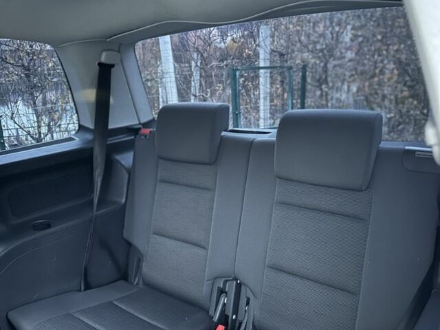 Серый Фольксваген Туран, объемом двигателя 1.6 л и пробегом 215 тыс. км за 6500 $, фото 17 на Automoto.ua