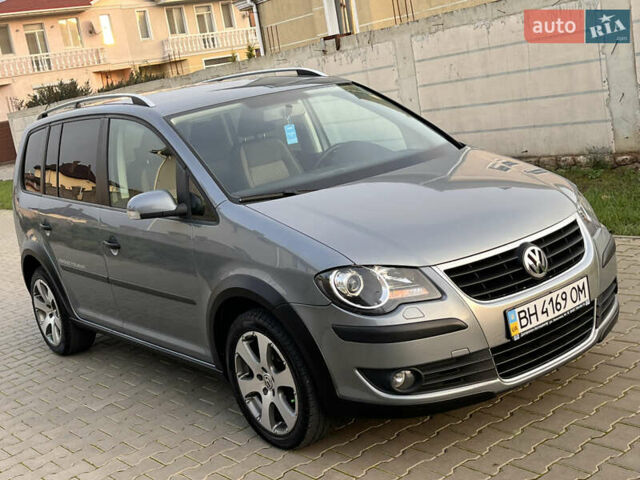 Сірий Фольксваген Туран, об'ємом двигуна 1.4 л та пробігом 48 тис. км за 8999 $, фото 12 на Automoto.ua