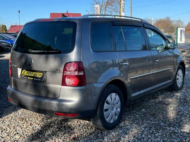 Серый Фольксваген Туран, объемом двигателя 1.4 л и пробегом 242 тыс. км за 7000 $, фото 6 на Automoto.ua