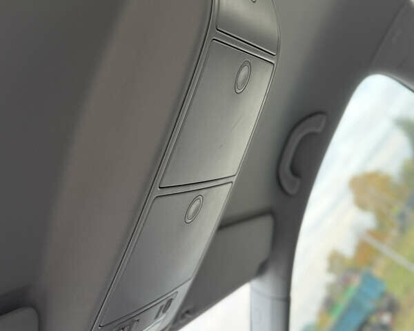 Серый Фольксваген Туран, объемом двигателя 1.4 л и пробегом 210 тыс. км за 5899 $, фото 94 на Automoto.ua