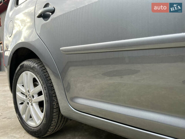 Серый Фольксваген Туран, объемом двигателя 1.6 л и пробегом 217 тыс. км за 8200 $, фото 26 на Automoto.ua
