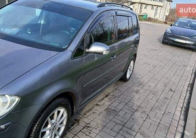 Серый Фольксваген Туран, объемом двигателя 1.4 л и пробегом 277 тыс. км за 6300 $, фото 8 на Automoto.ua