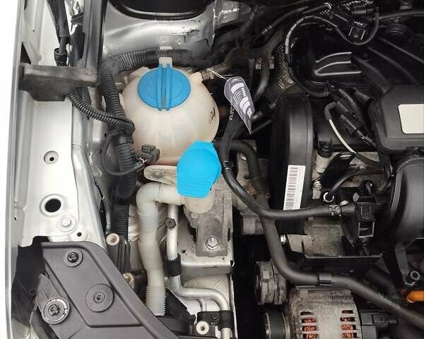 Серый Фольксваген Туран, объемом двигателя 1.6 л и пробегом 254 тыс. км за 7650 $, фото 19 на Automoto.ua