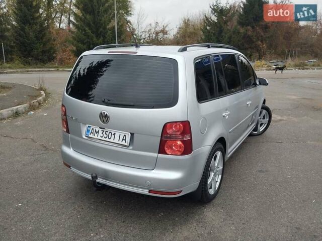 Серый Фольксваген Туран, объемом двигателя 1.6 л и пробегом 254 тыс. км за 7650 $, фото 6 на Automoto.ua