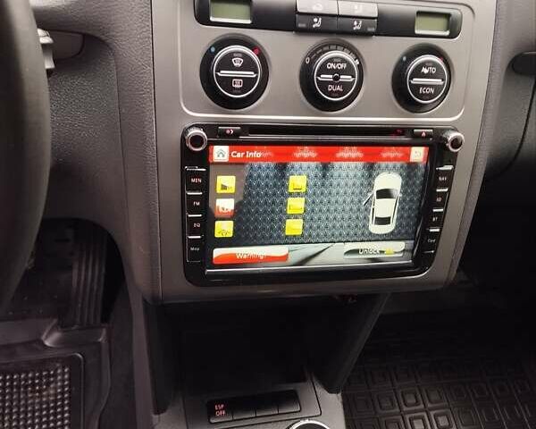 Серый Фольксваген Туран, объемом двигателя 1.6 л и пробегом 254 тыс. км за 7650 $, фото 45 на Automoto.ua