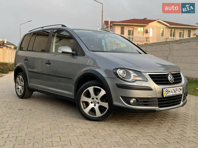 Сірий Фольксваген Туран, об'ємом двигуна 1.4 л та пробігом 48 тис. км за 8999 $, фото 6 на Automoto.ua