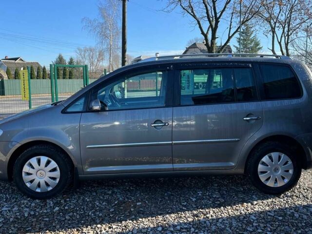 Серый Фольксваген Туран, объемом двигателя 1.4 л и пробегом 242 тыс. км за 7000 $, фото 3 на Automoto.ua