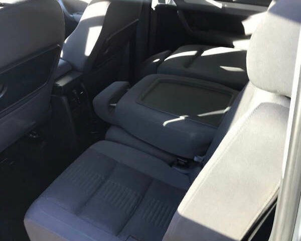 Серый Фольксваген Туран, объемом двигателя 1.4 л и пробегом 268 тыс. км за 6200 $, фото 21 на Automoto.ua