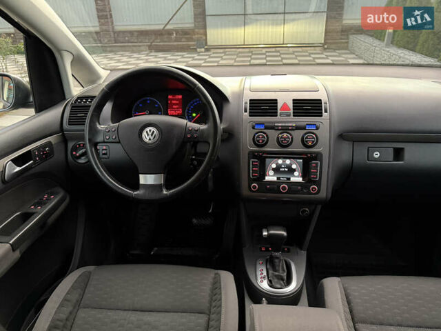 Сірий Фольксваген Туран, об'ємом двигуна 1.9 л та пробігом 221 тис. км за 6600 $, фото 29 на Automoto.ua