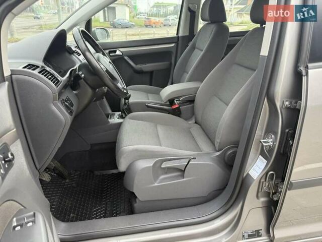 Сірий Фольксваген Туран, об'ємом двигуна 1.4 л та пробігом 187 тис. км за 6650 $, фото 25 на Automoto.ua