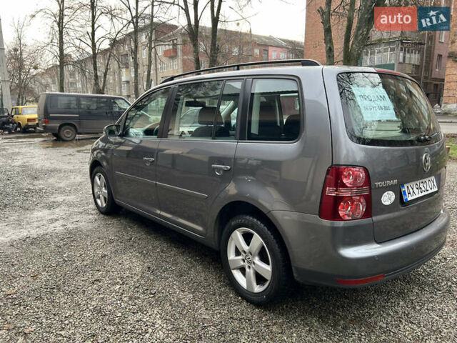 Сірий Фольксваген Туран, об'ємом двигуна 1.39 л та пробігом 208 тис. км за 7200 $, фото 5 на Automoto.ua