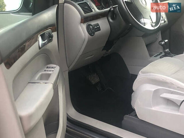 Сірий Фольксваген Туран, об'ємом двигуна 2 л та пробігом 254 тис. км за 6700 $, фото 26 на Automoto.ua