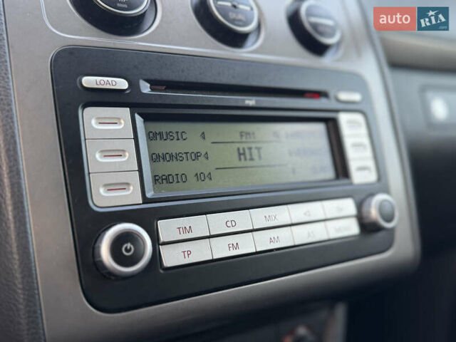 Серый Фольксваген Туран, объемом двигателя 1.4 л и пробегом 210 тыс. км за 5899 $, фото 89 на Automoto.ua