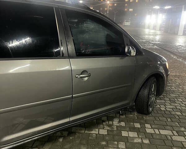 Сірий Фольксваген Туран, об'ємом двигуна 1.4 л та пробігом 243 тис. км за 6750 $, фото 14 на Automoto.ua