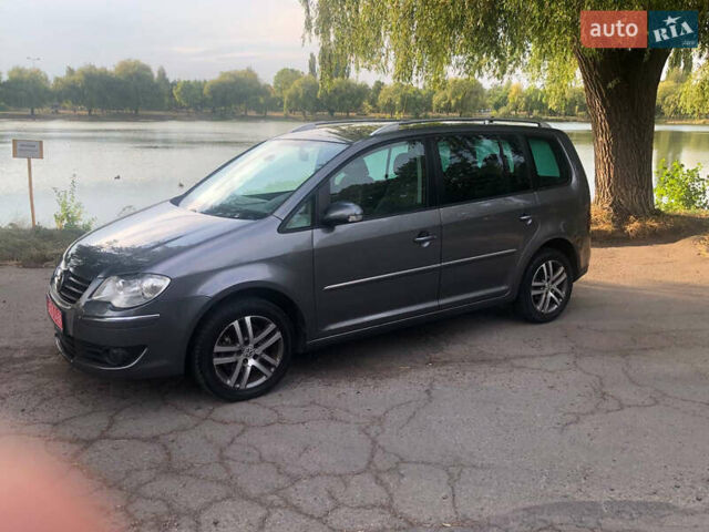 Сірий Фольксваген Туран, об'ємом двигуна 2 л та пробігом 254 тис. км за 6700 $, фото 7 на Automoto.ua