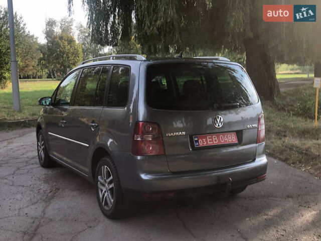 Сірий Фольксваген Туран, об'ємом двигуна 2 л та пробігом 254 тис. км за 6700 $, фото 17 на Automoto.ua