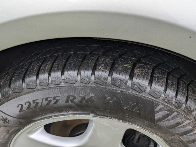 Серый Фольксваген Туран, объемом двигателя 1.4 л и пробегом 211 тыс. км за 5500 $, фото 17 на Automoto.ua