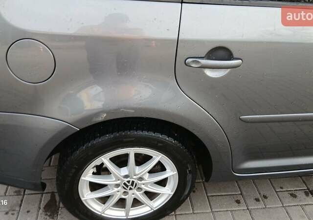 Серый Фольксваген Туран, объемом двигателя 1.4 л и пробегом 278 тыс. км за 6000 $, фото 20 на Automoto.ua