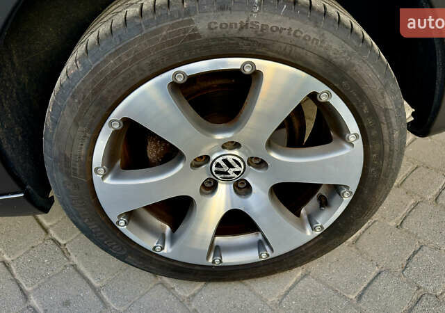 Сірий Фольксваген Туран, об'ємом двигуна 1.6 л та пробігом 218 тис. км за 8400 $, фото 54 на Automoto.ua