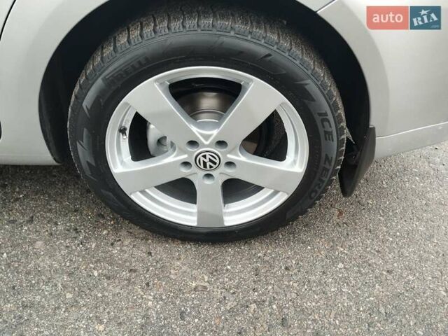 Серый Фольксваген Туран, объемом двигателя 1.6 л и пробегом 254 тыс. км за 7650 $, фото 25 на Automoto.ua