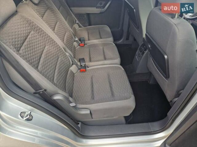 Серый Фольксваген Туран, объемом двигателя 1.39 л и пробегом 211 тыс. км за 6200 $, фото 11 на Automoto.ua