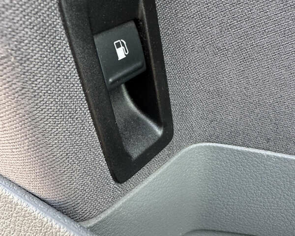 Серый Фольксваген Туран, объемом двигателя 1.6 л и пробегом 199 тыс. км за 7699 $, фото 13 на Automoto.ua