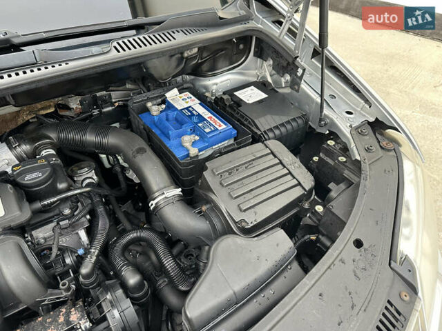 Серый Фольксваген Туран, объемом двигателя 1.6 л и пробегом 215 тыс. км за 6800 $, фото 48 на Automoto.ua