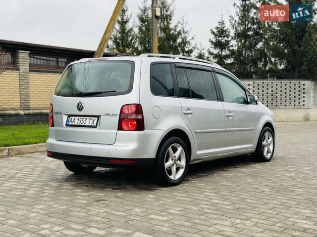 Серый Фольксваген Туран, объемом двигателя 2 л и пробегом 245 тыс. км за 7300 $, фото 11 на Automoto.ua