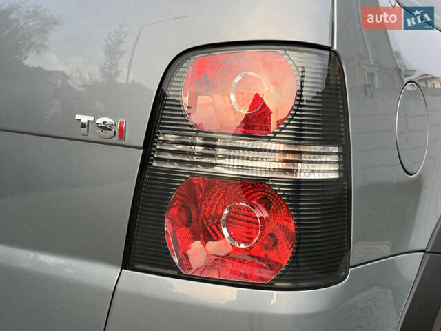 Сірий Фольксваген Туран, об'ємом двигуна 1.4 л та пробігом 48 тис. км за 8999 $, фото 18 на Automoto.ua