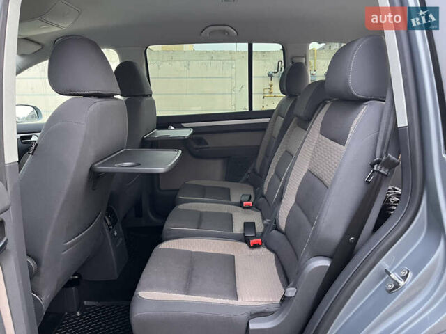 Сірий Фольксваген Туран, об'ємом двигуна 1.4 л та пробігом 48 тис. км за 8999 $, фото 47 на Automoto.ua