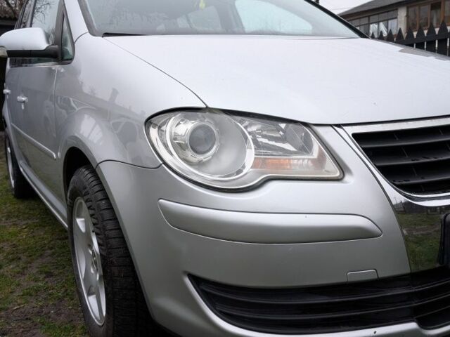 Серый Фольксваген Туран, объемом двигателя 1.4 л и пробегом 211 тыс. км за 5500 $, фото 16 на Automoto.ua