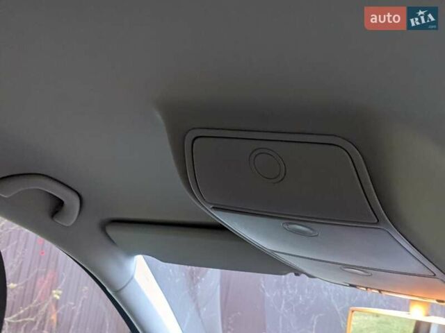 Серый Фольксваген Туран, объемом двигателя 1.4 л и пробегом 206 тыс. км за 6077 $, фото 12 на Automoto.ua