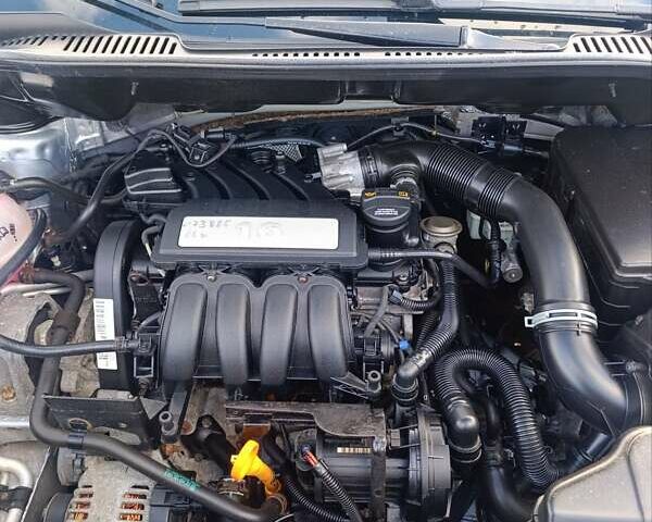 Серый Фольксваген Туран, объемом двигателя 1.6 л и пробегом 203 тыс. км за 6900 $, фото 20 на Automoto.ua